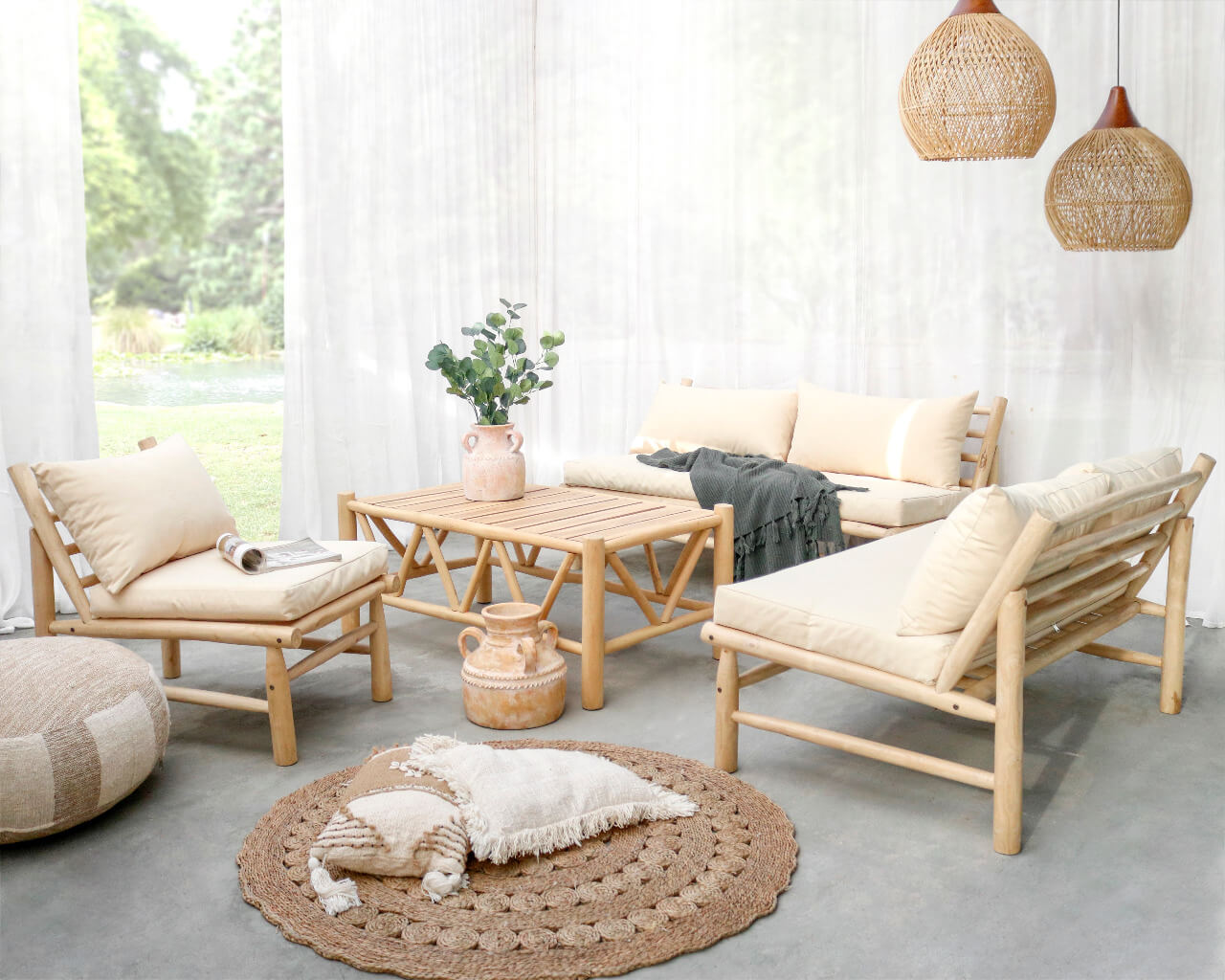 Barcelona Living Set Of Four With Beige Cushion And Not With Glass Top