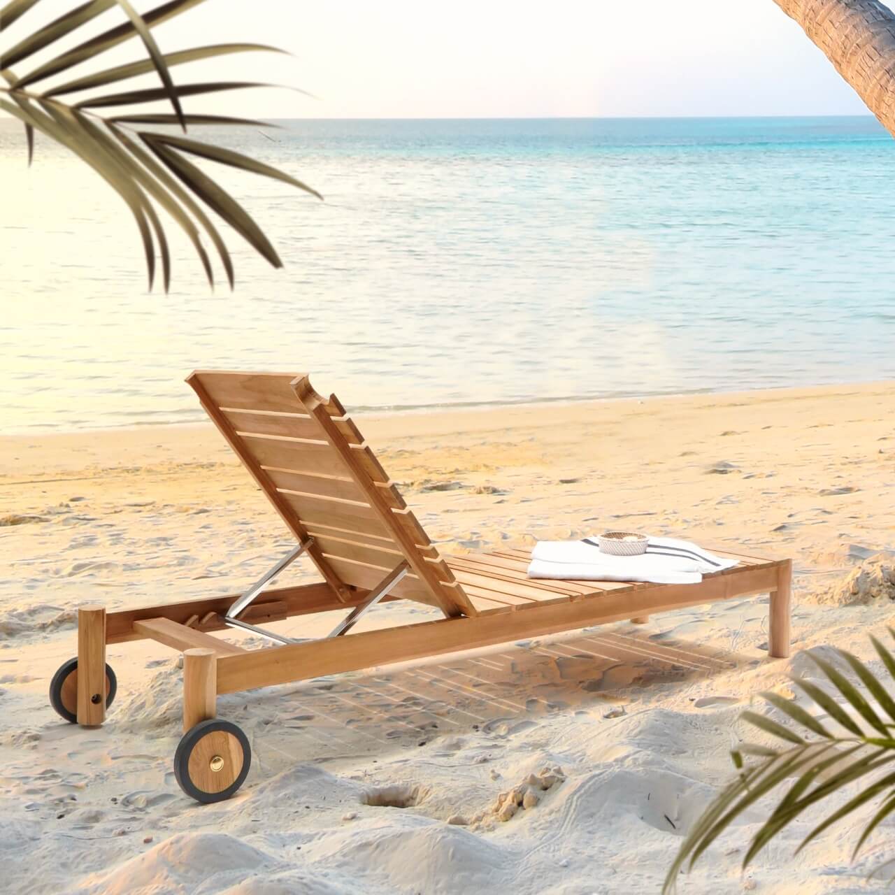 Canggu Sun Lounger With Rounded Legs And Stainless Support Without Cushion