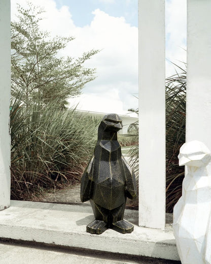 Bali Furniture – Pinguin – The Pinguin brings warmth, texture and a