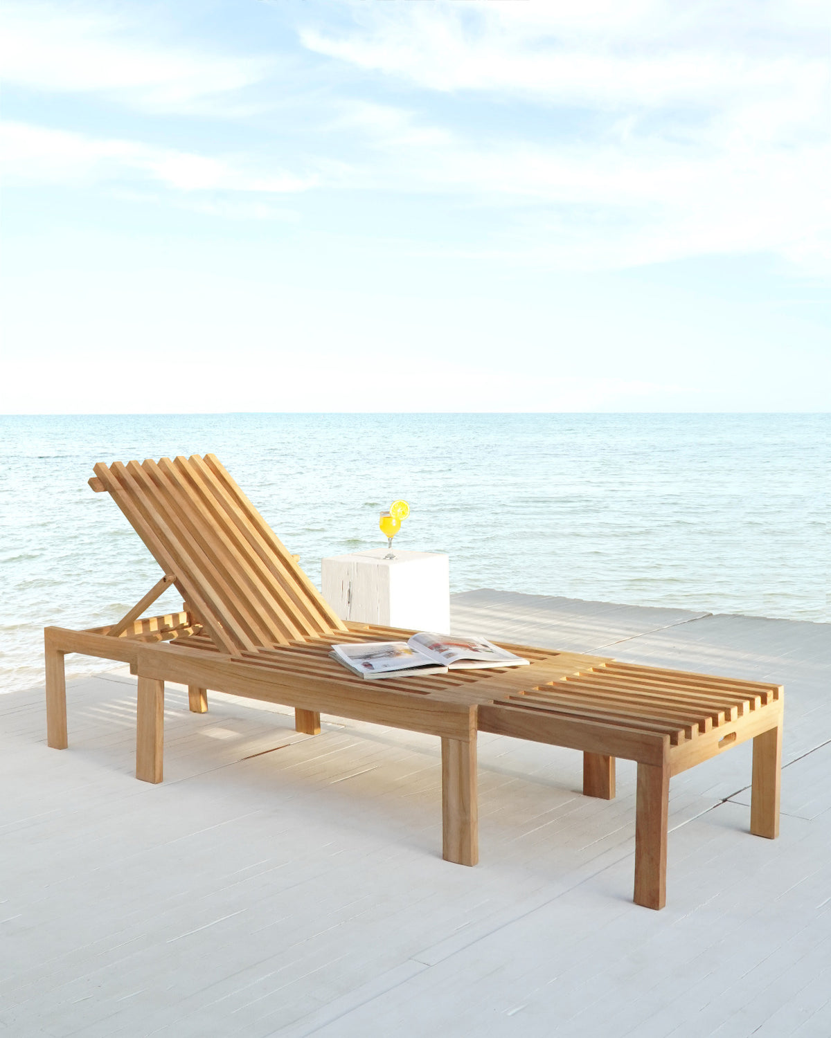 Teak sun lounger – Linea Legs – boho furniture handmade in Bali by BaliSouk