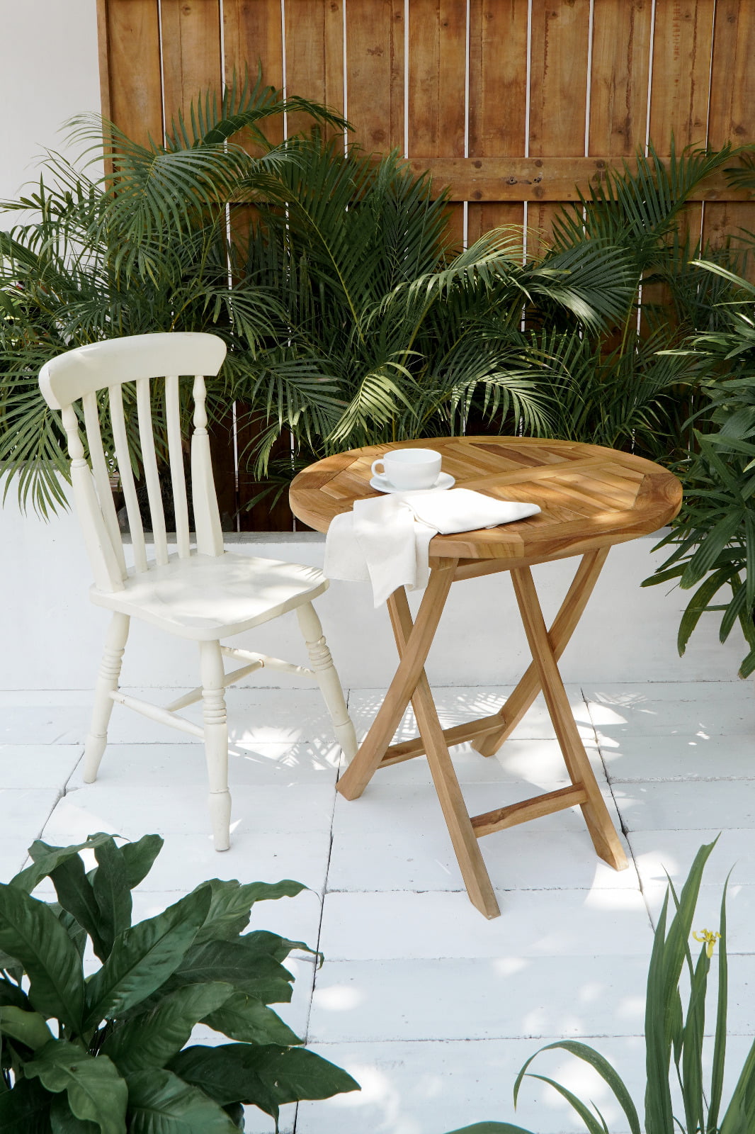 The Modena folding table – natural materials, boho furniture handmade in Bali