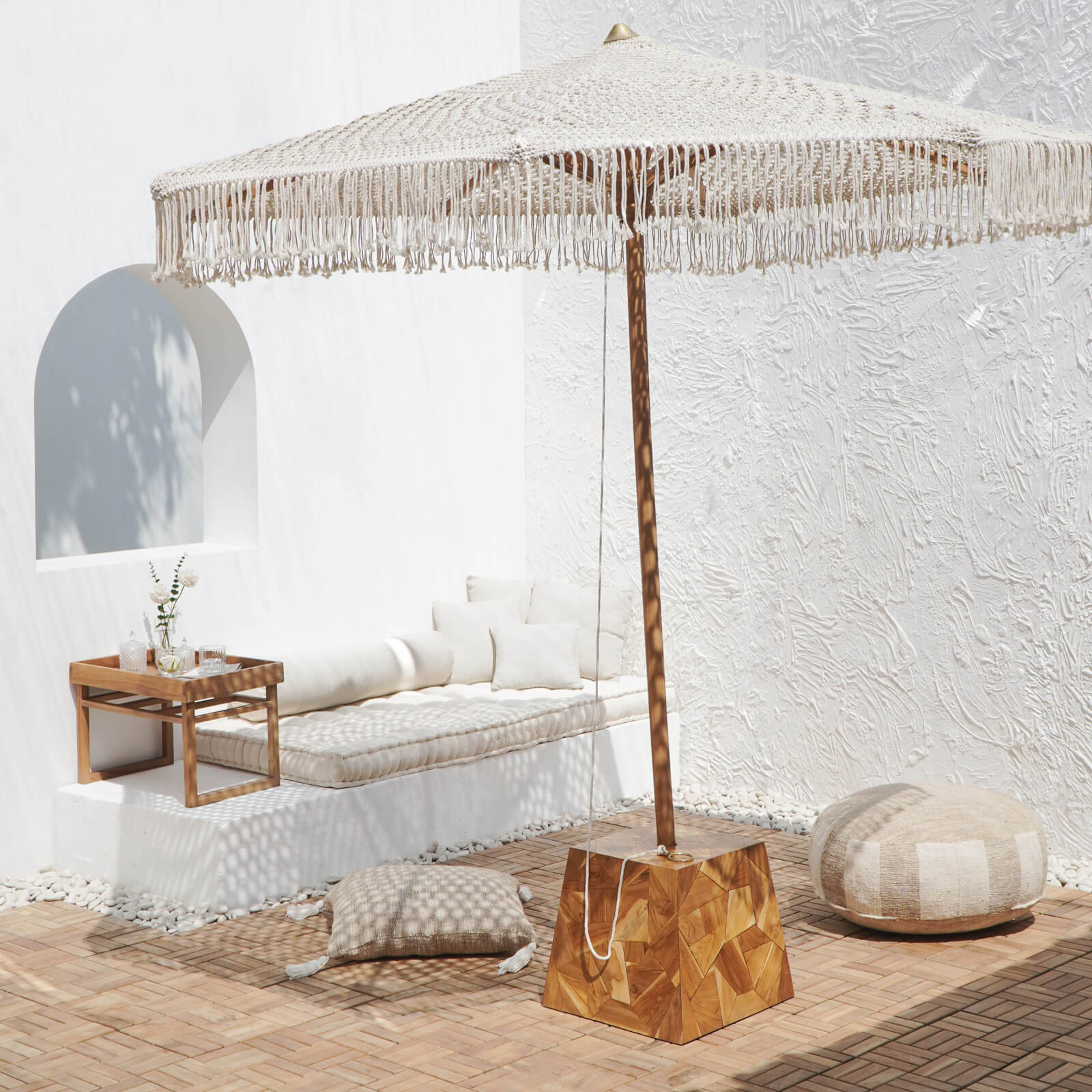 bali patio umbrella Golden Abbey Balinese Parasol the Bali Pro will light up and your party all night long AMMSUN 8.5ft Fringe Tassel Patio