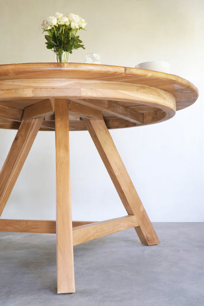 Teak table Lisboa – handmade in Bali, boho style