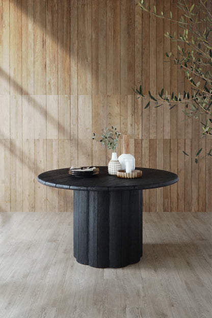 Catalunya outdoor table in natural materials – handmade boho furniture from Bali