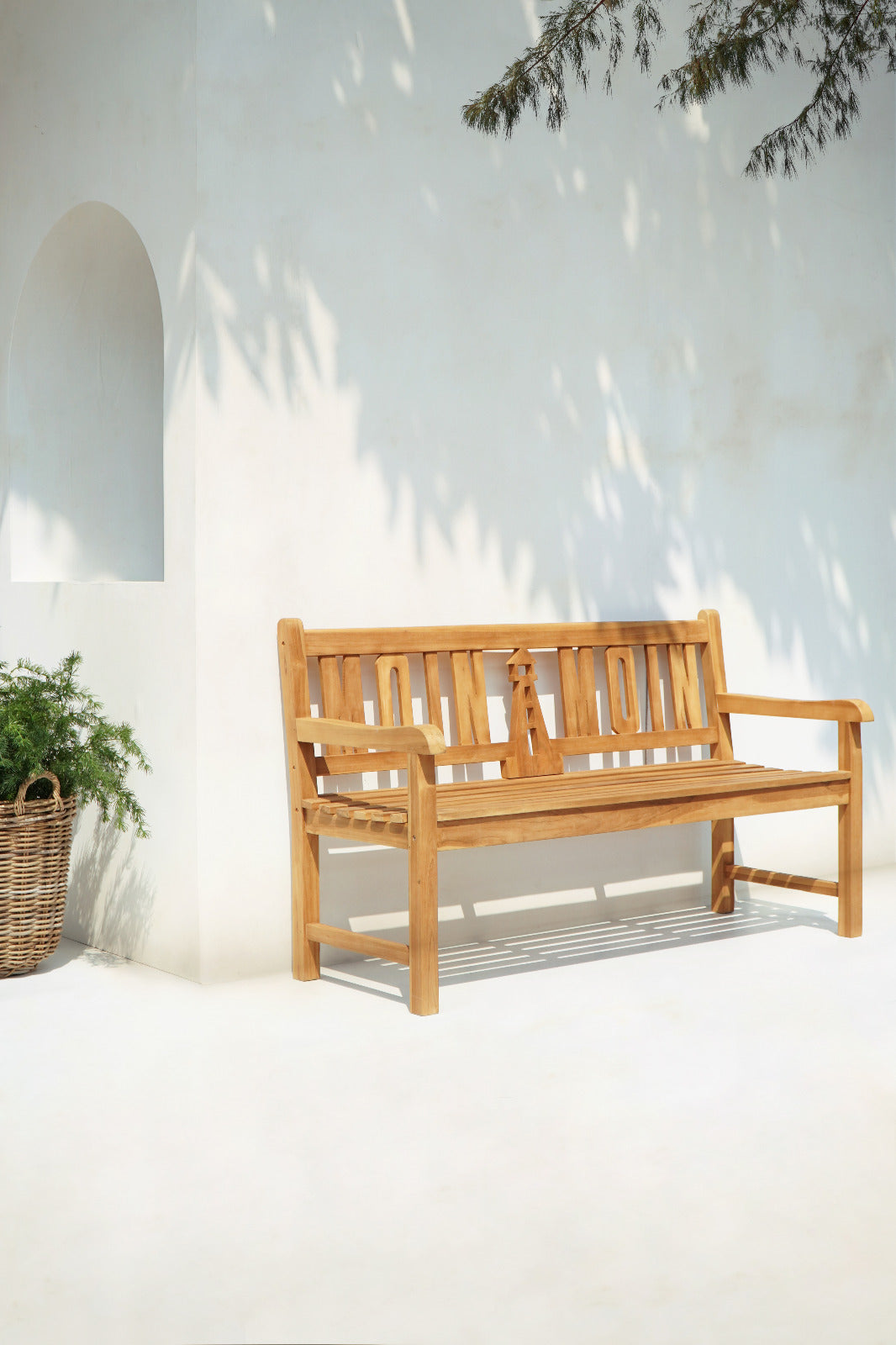The Moin-Moin bench – natural materials, boho furniture handmade in Bali
