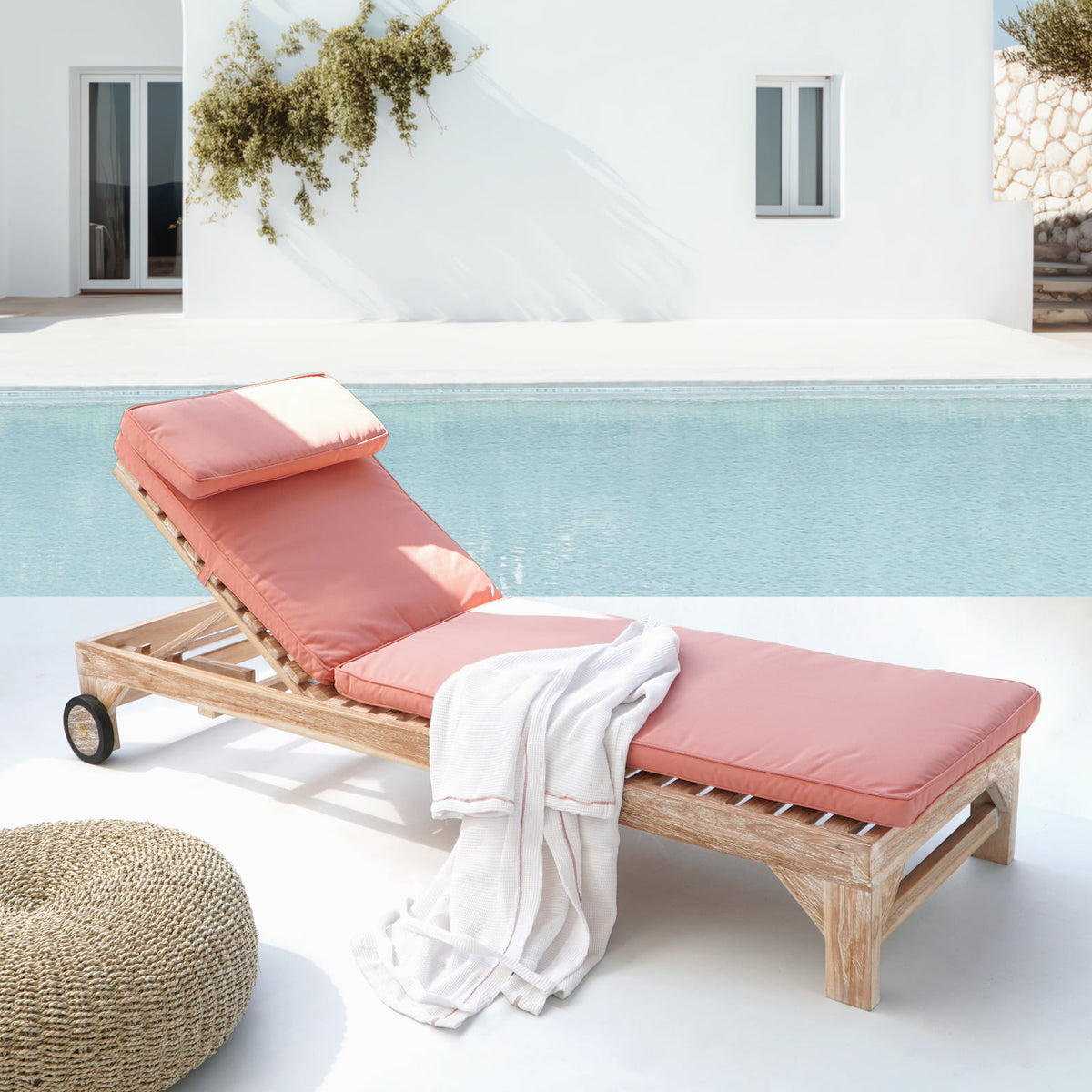 Teak sun lounger Rama – boho furniture, handwoven and handmade in Bali