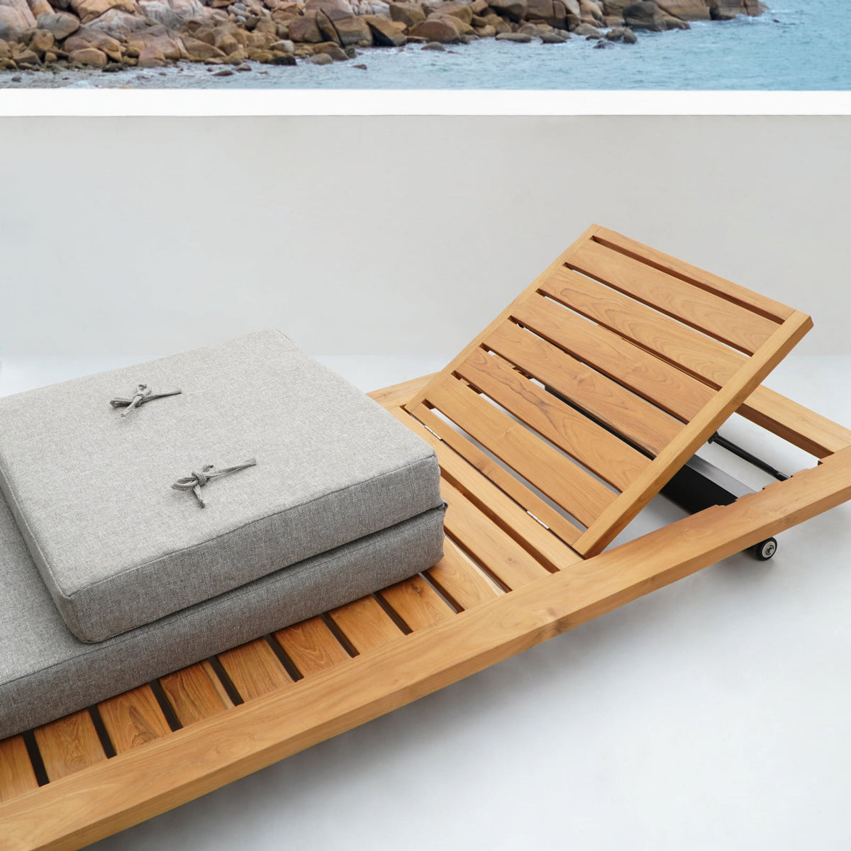 Lazio sun lounger, boho furniture handmade by Balinese artisans