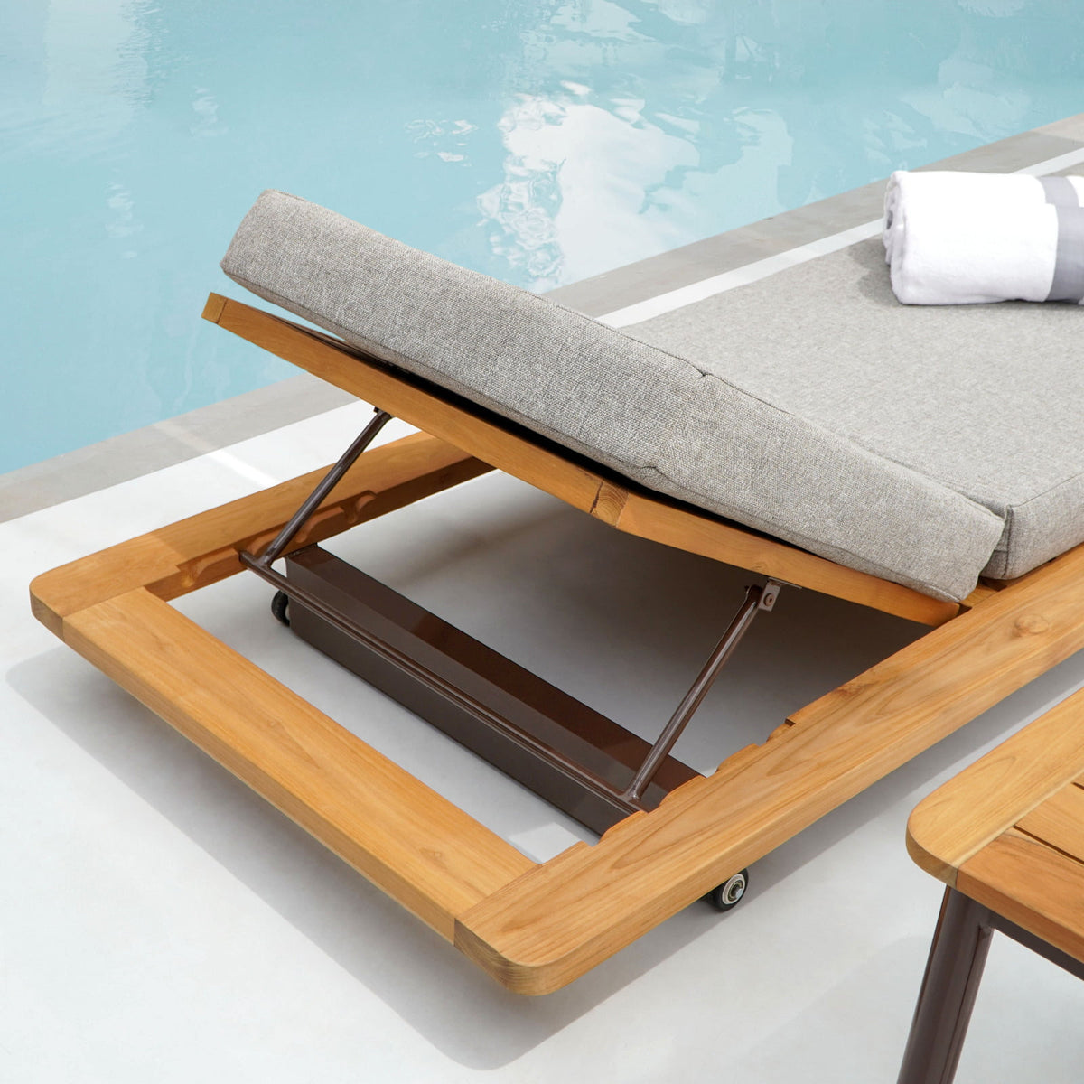 Teak sun lounger Lazio – handmade in Bali, boho style