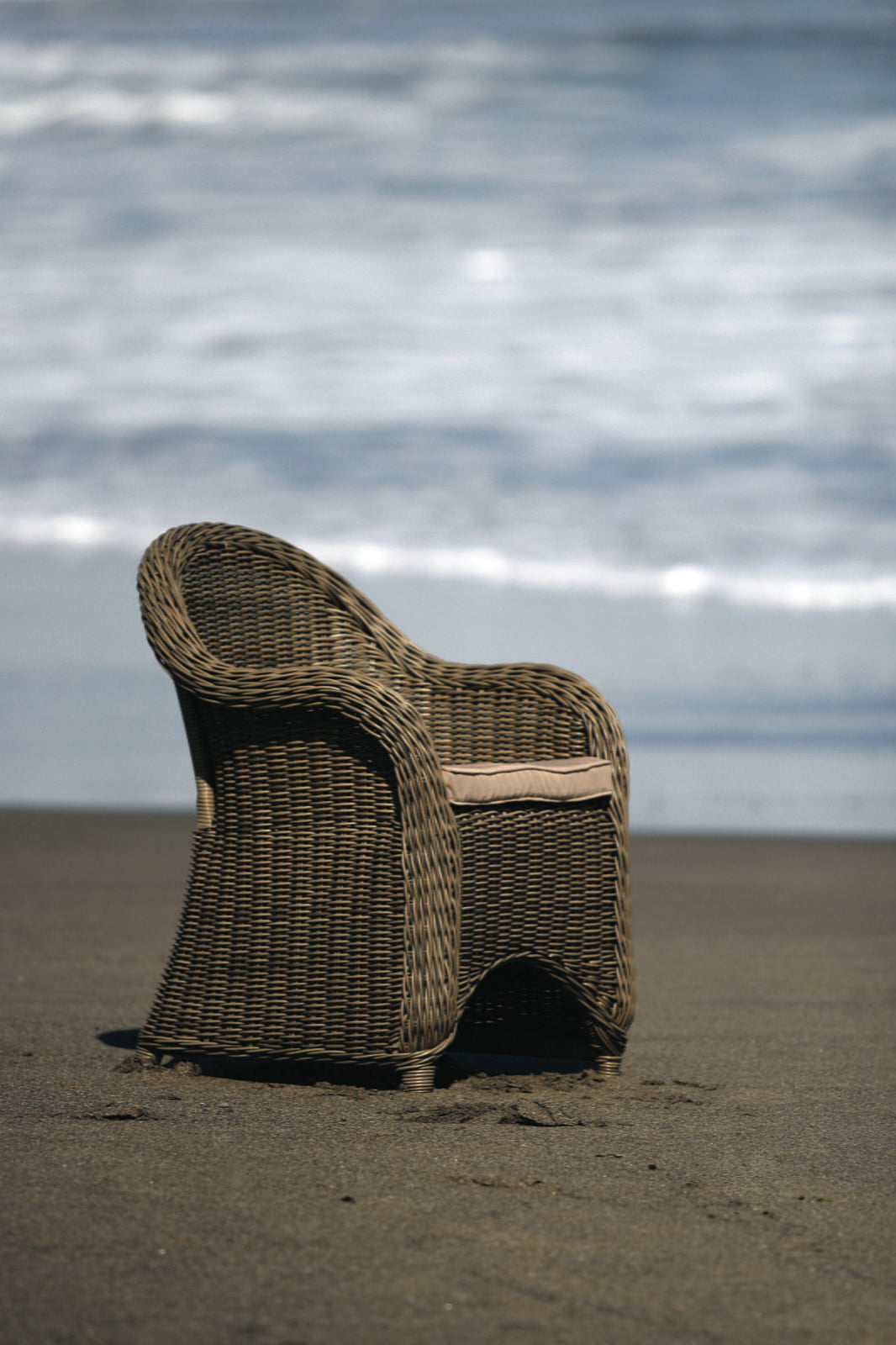 Rope dining chair Exotic – boho furniture, handwoven and handmade in Bali