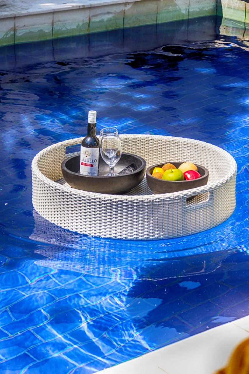 Pool tray in natural materials – handmade boho decor from Bali
