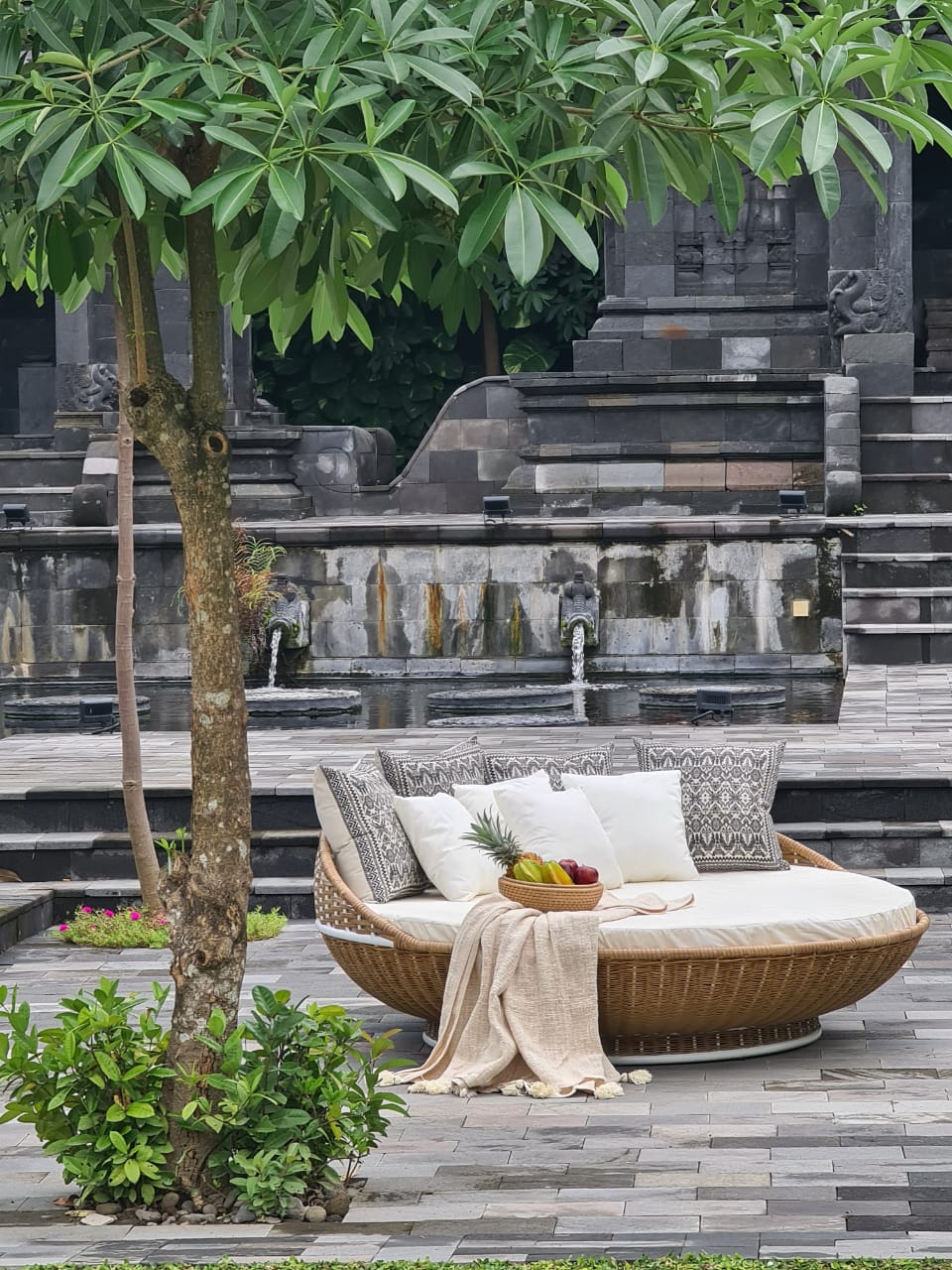 Synthetic rattan daybed – Klomp, natural natural materials in boho style