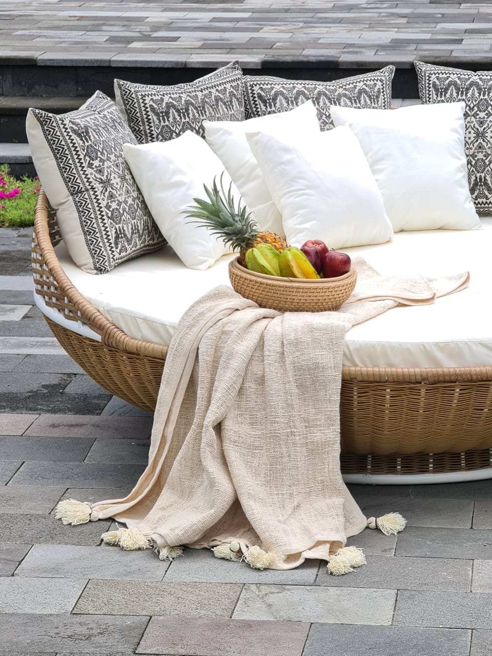 Klomp daybed by BaliSouk – boho furniture made in Bali