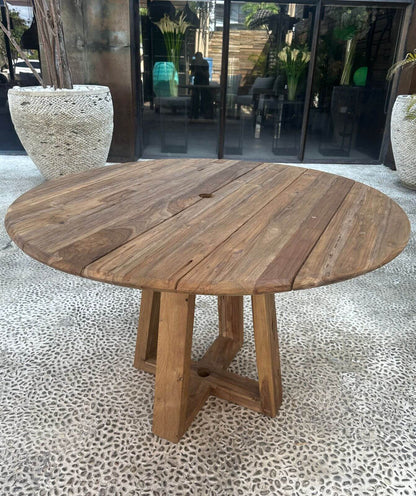 Dining Table Round